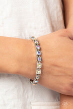 Load image into Gallery viewer, A GLAM OF FEW WORDS - MULTI
