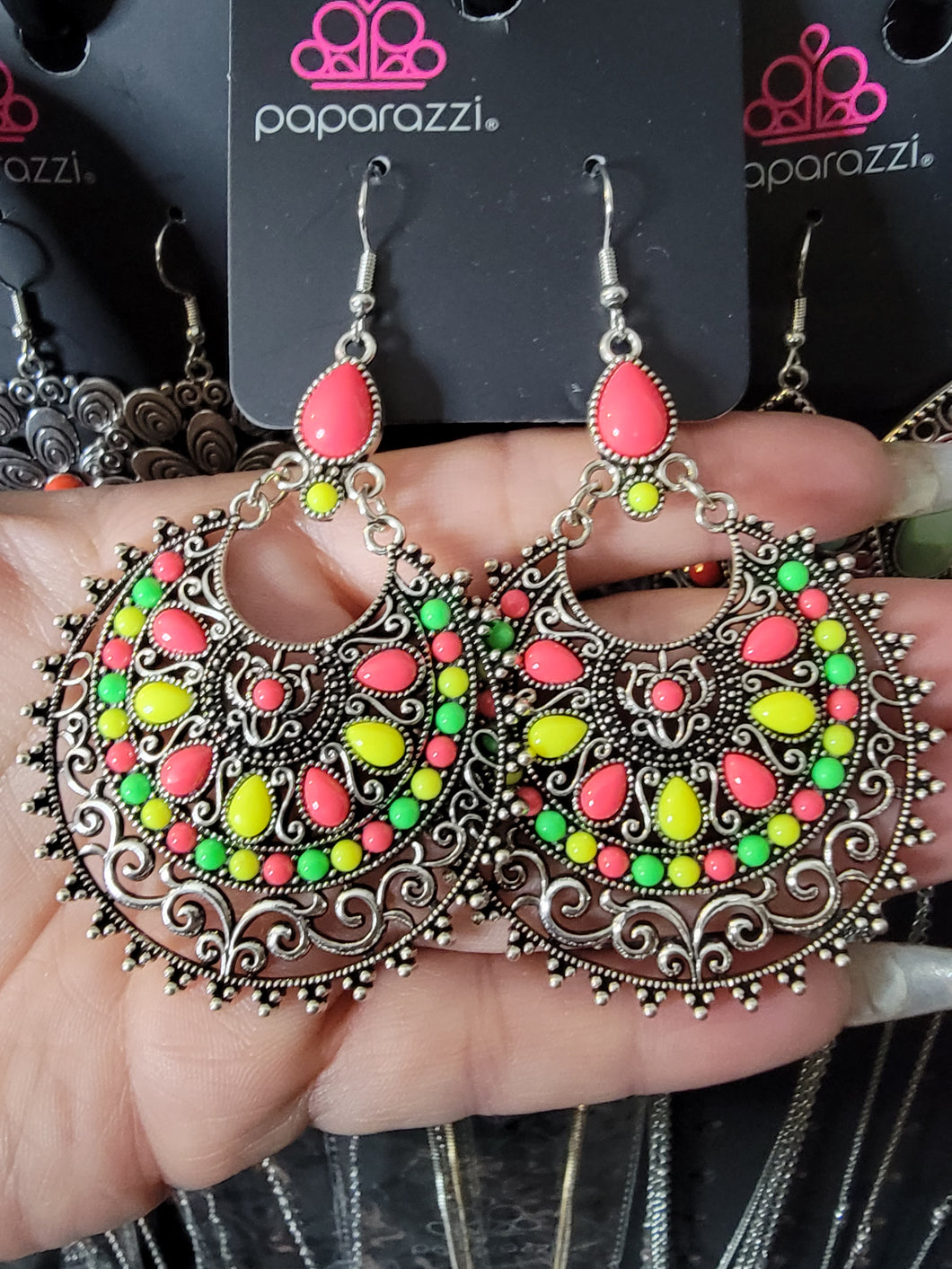 fluorescent bead earring