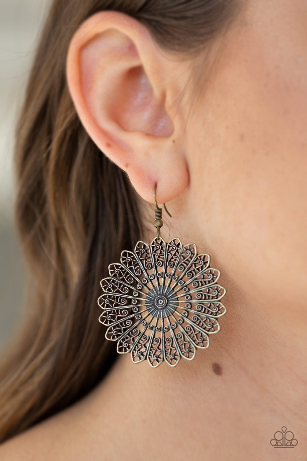 Globetrotting Guru - brass - Paparazzi earrings