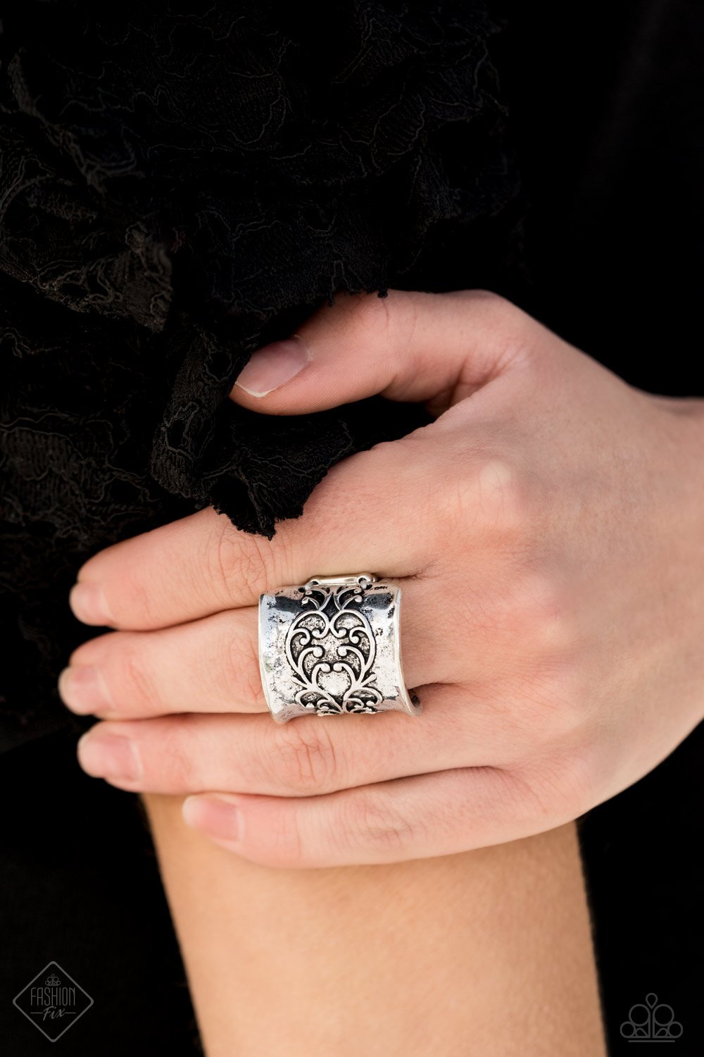 Me, Myself, and IVY - silver - Paparazzi ring