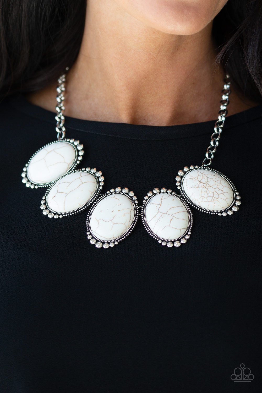 Prairie Goddess - white - Paparazzi necklace