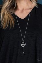 Load image into Gallery viewer, Paparazzi Necklace ~ The Key to Moms Heart - Multi
